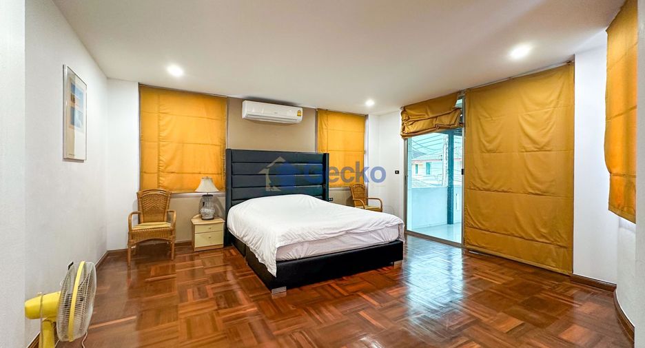 For rent and for sale 3 bedrooms house in Bang Lamung, Chonburi
