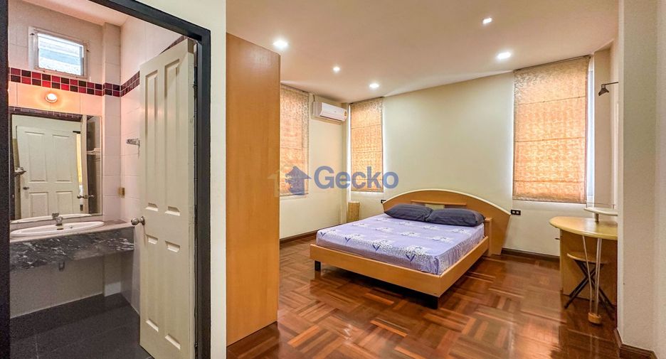 For rent and for sale 3 bedrooms house in Bang Lamung, Chonburi