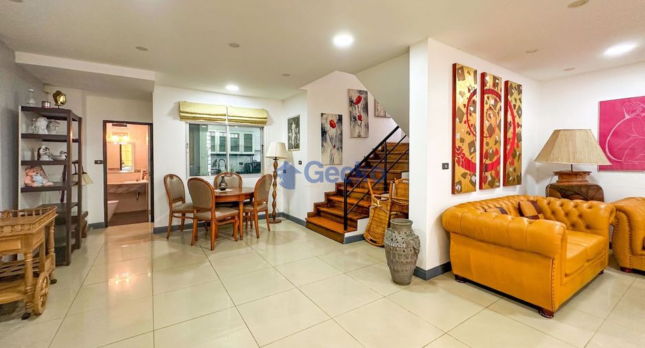 For rent and for sale 3 bedrooms house in Bang Lamung, Chonburi
