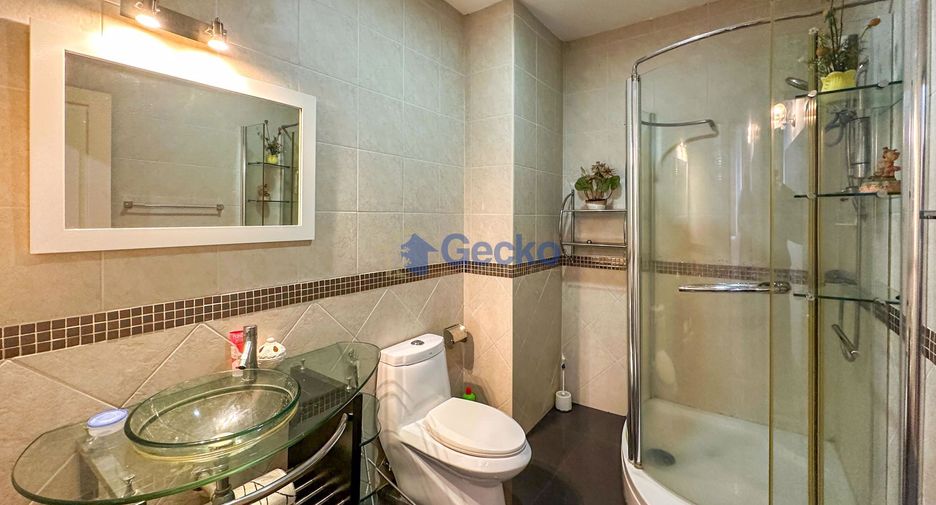For rent and for sale 3 bedrooms house in Bang Lamung, Chonburi