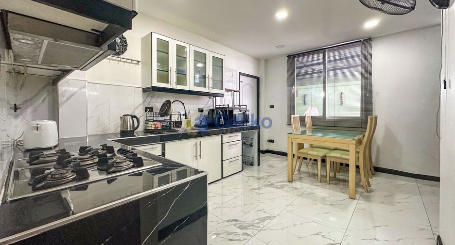 For rent and for sale 3 bedrooms house in Bang Lamung, Chonburi