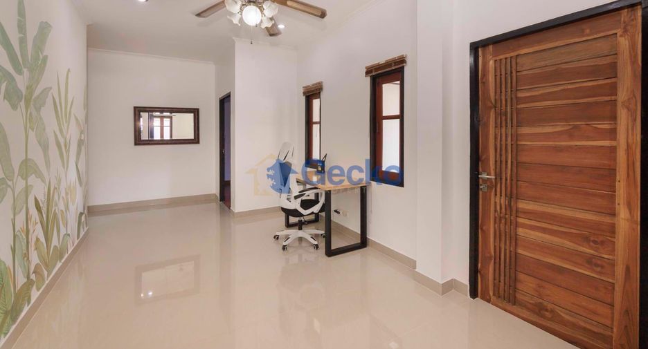 For sale 3 bedrooms house in East Pattaya, Pattaya