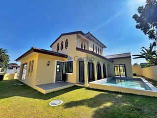 À vendre 3 chambres maison à Huay Yai, Pattaya