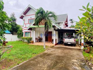 À louer 4 chambres maison à Bang Lamung, Chonburi