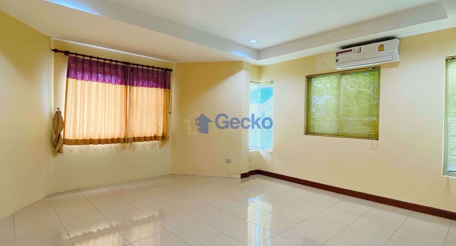 Haus zur Miete mit 4 Zimmer in Bang Lamung, Chonburi