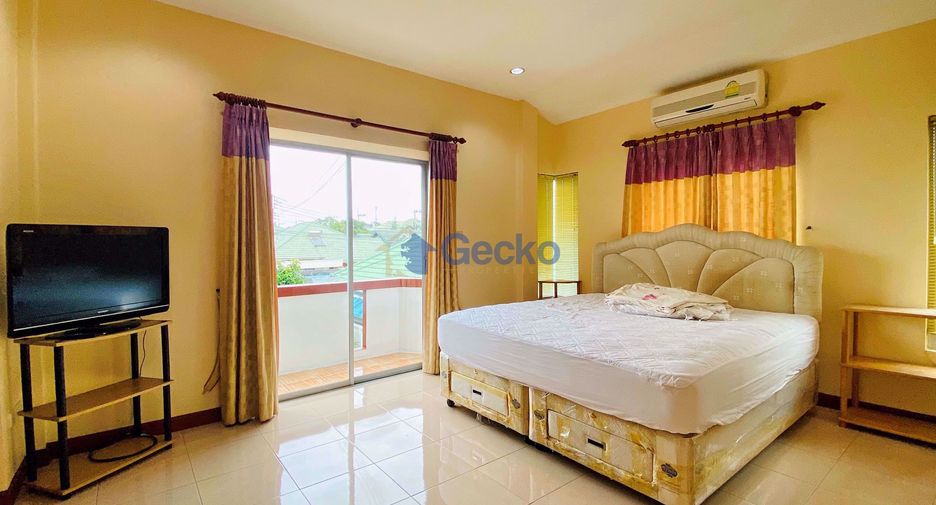 Haus zur Miete mit 4 Zimmer in Bang Lamung, Chonburi