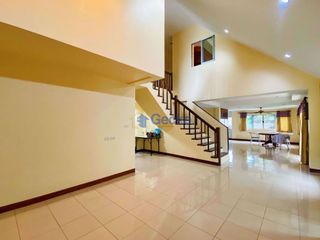 À louer 4 chambres maison à Bang Lamung, Chonburi