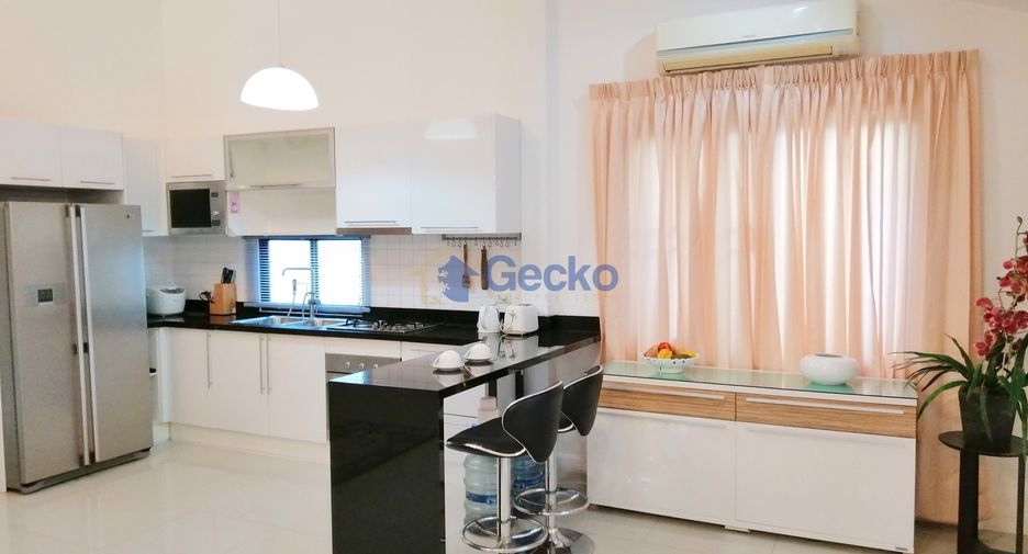 Haus zum Kauf mit 4 Zimmer in East Pattaya, Pattaya