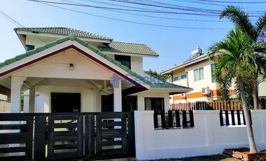 For sale 4 bedrooms house in East Pattaya, Pattaya