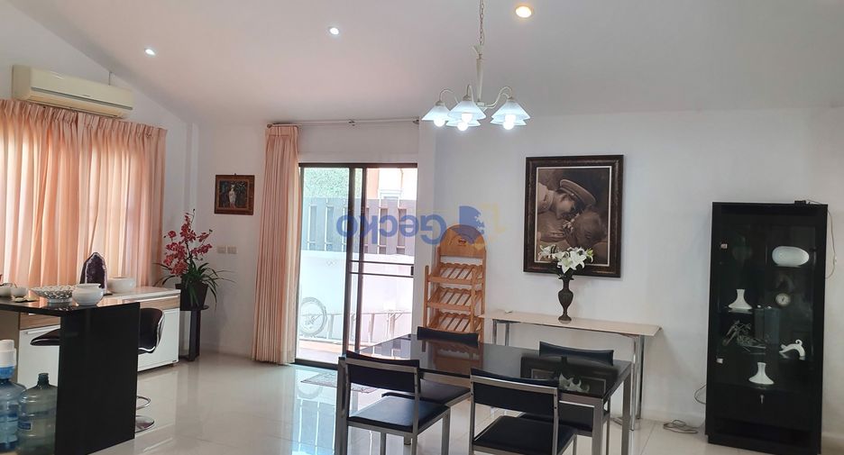Haus zum Kauf mit 4 Zimmer in East Pattaya, Pattaya