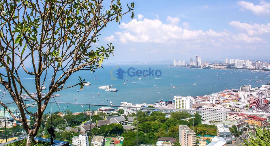 For sale 2 bedrooms condo in Pratumnak, Pattaya