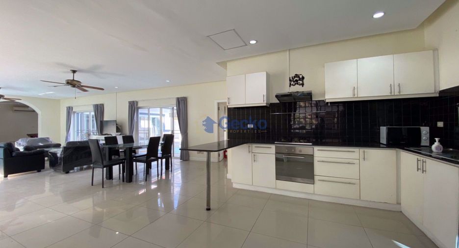 For sale 4 ベッドルーム house in East Pattaya, Pattaya