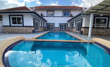For sale 4 ベッドルーム house in East Pattaya, Pattaya