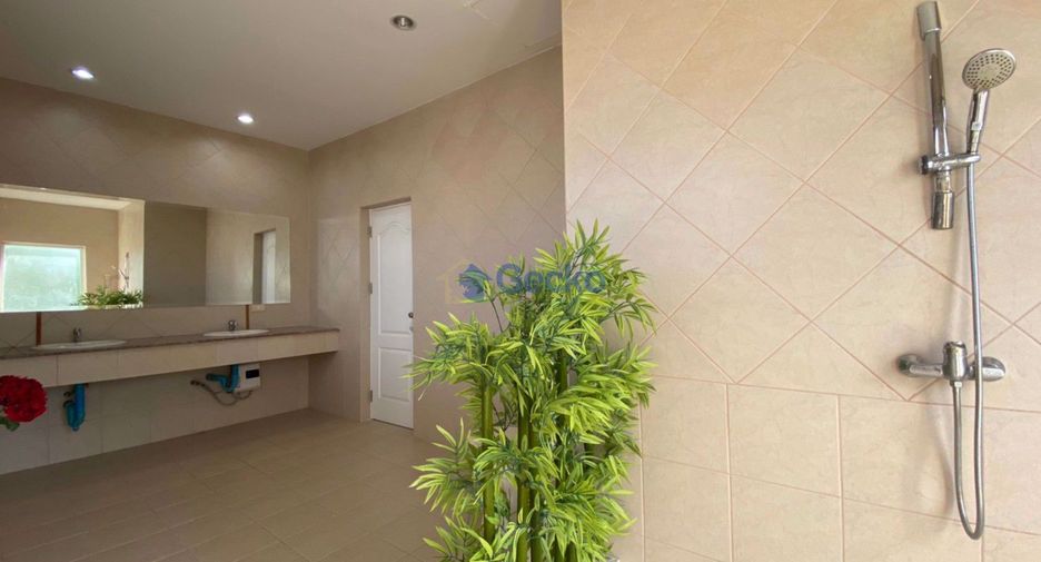 For sale 4 ベッドルーム house in East Pattaya, Pattaya