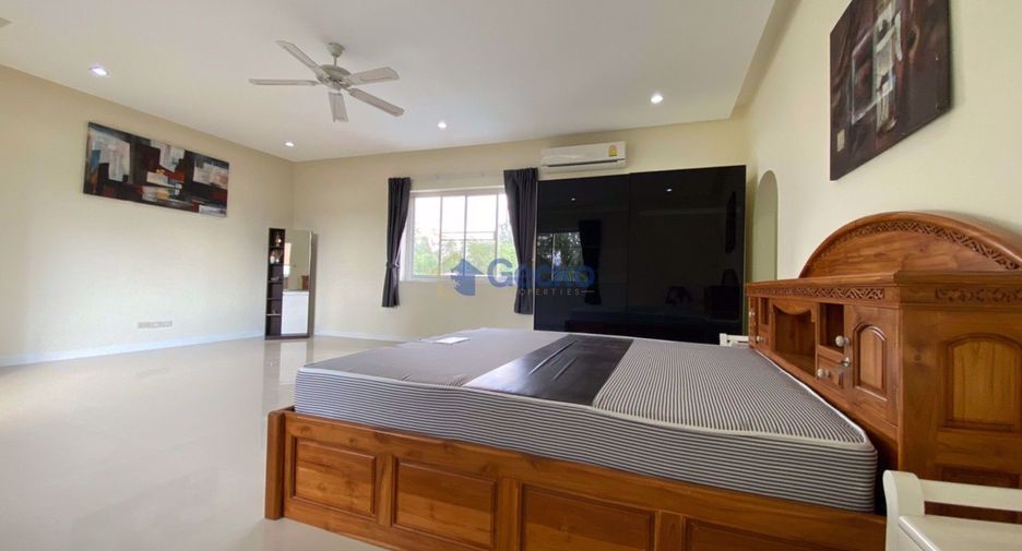 For sale 4 ベッドルーム house in East Pattaya, Pattaya