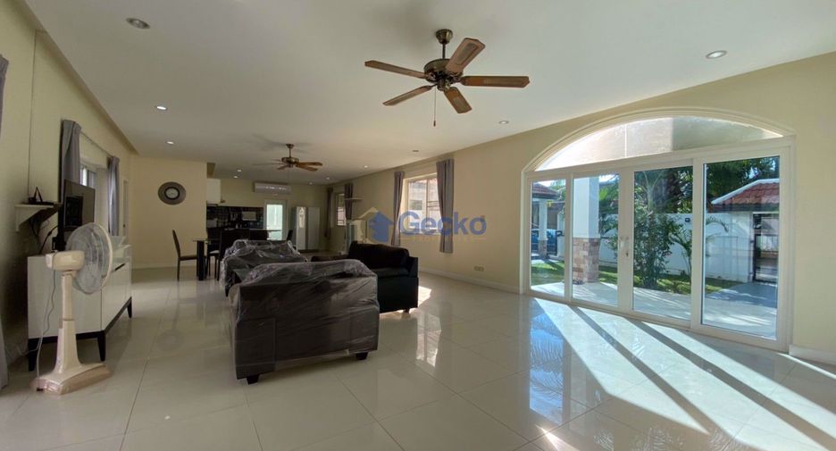 For sale 4 ベッドルーム house in East Pattaya, Pattaya