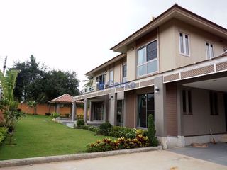 À louer 4 chambres maison à Bang Lamung, Chonburi