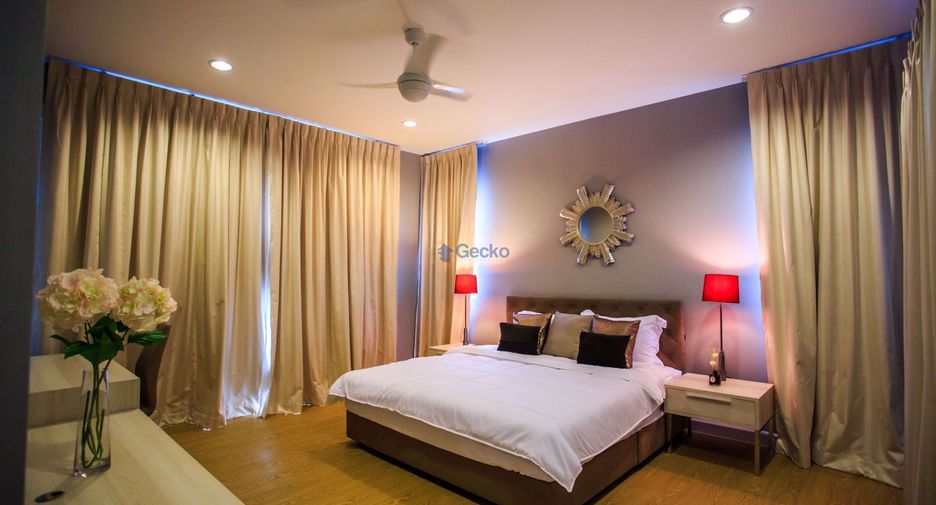 For rent 4 bedrooms house in East Pattaya, Pattaya