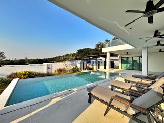 For sale 5 bedrooms house in Bang Lamung, Chonburi