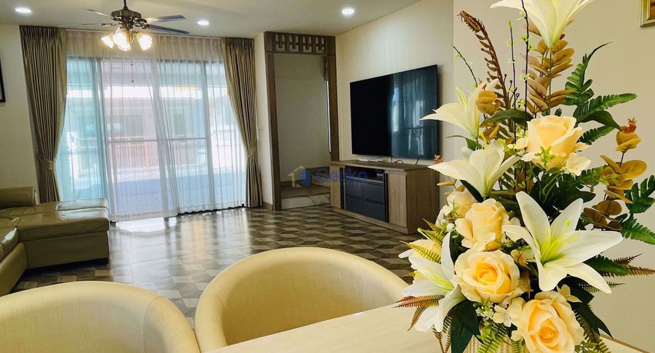 For sale 4 bedrooms house in East Pattaya, Pattaya