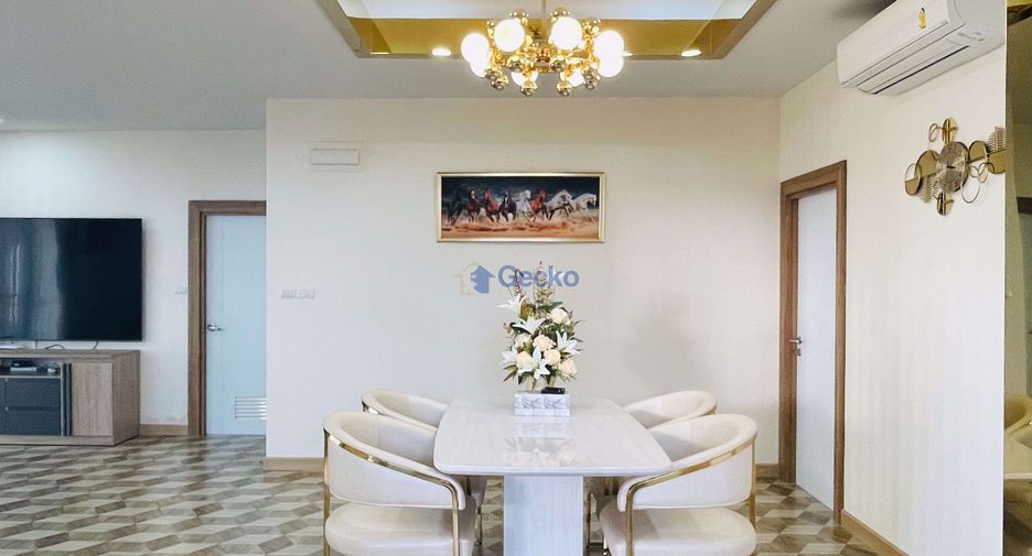 For sale 4 bedrooms house in East Pattaya, Pattaya