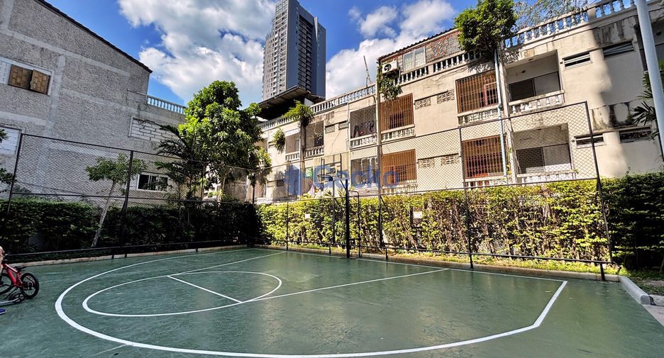 For sale 2 ベッドルーム condo 