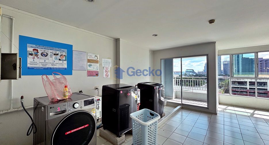 For sale 2 ベッドルーム condo 