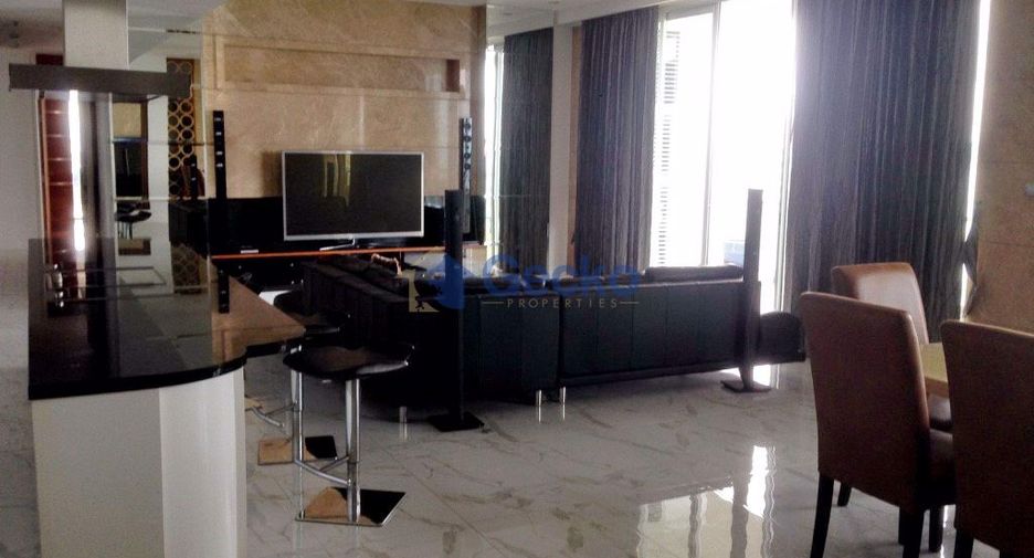 For sale 4 bedrooms condo in North Pattaya, Pattaya