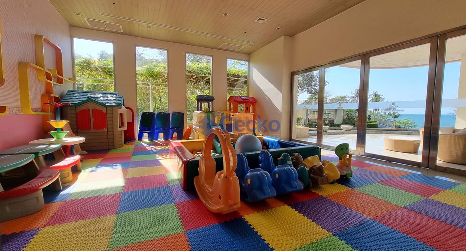 For sale 4 bedrooms condo in North Pattaya, Pattaya