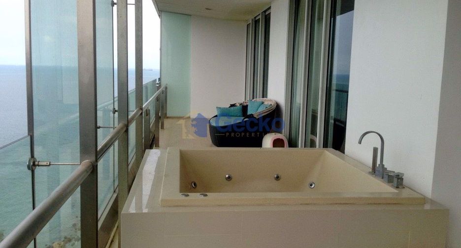 For sale 4 bedrooms condo in North Pattaya, Pattaya