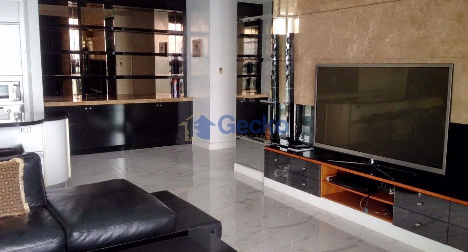 For sale 4 bedrooms condo in North Pattaya, Pattaya