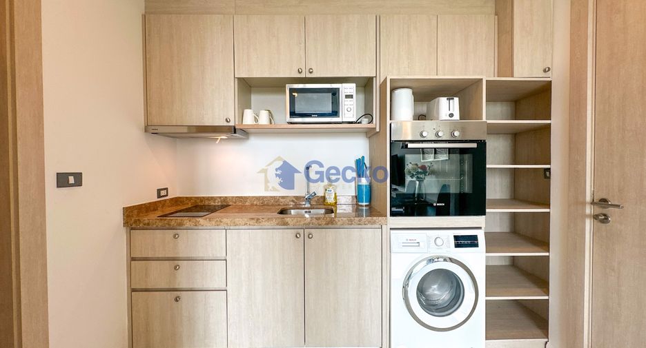 For sale 1 bed condo in Pratumnak, Pattaya