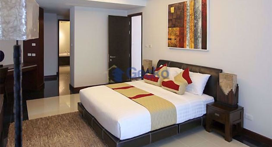 For sale 3 bedrooms condo in Jomtien, Pattaya