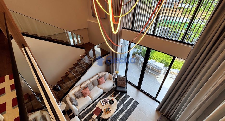 For sale 4 bedrooms house in East Pattaya, Pattaya