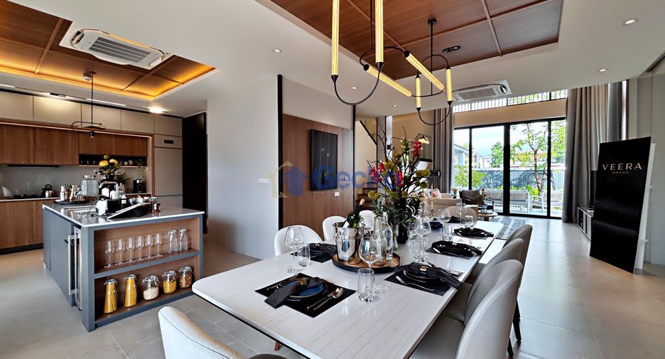 For sale 4 bedrooms house in East Pattaya, Pattaya