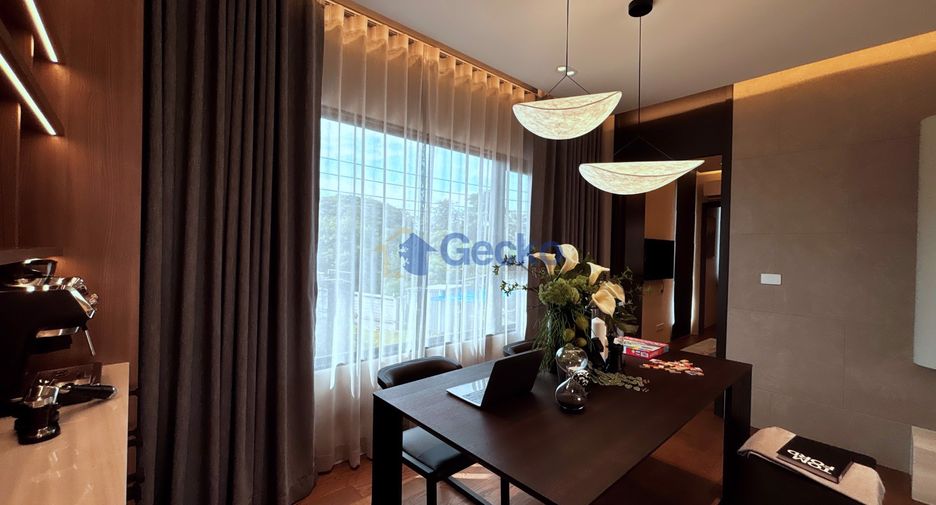For sale 4 bedrooms house in East Pattaya, Pattaya