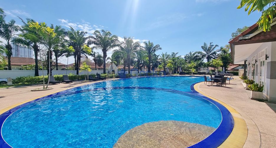 Casa en alquiler de 6 habitaciones en Jomtien, Pattaya