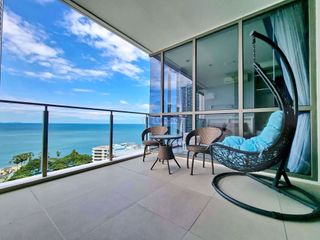 For sale 3 ベッドルーム condo in Bang Lamung, Chonburi