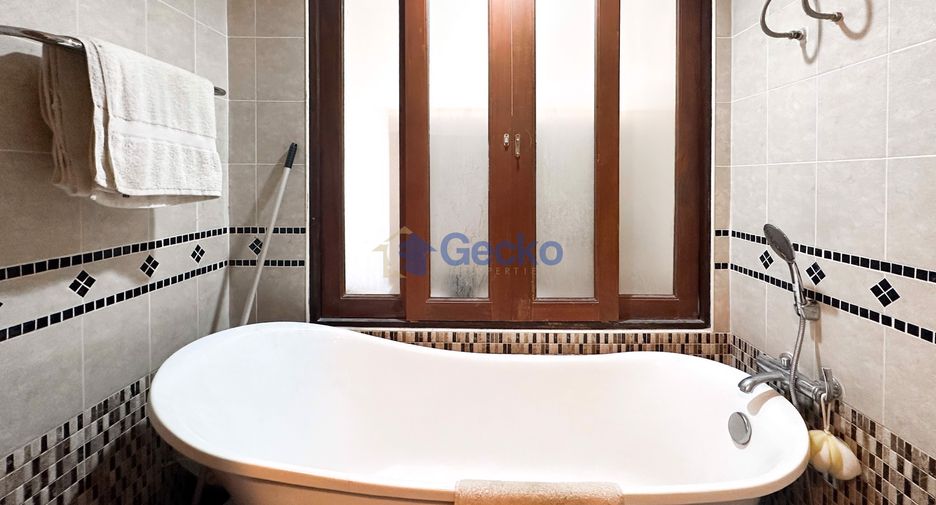 For sale 1 bed condo in South Pattaya, Pattaya