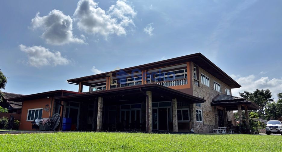Haus zum Kauf mit 6 Zimmer in Bang Lamung, Chonburi