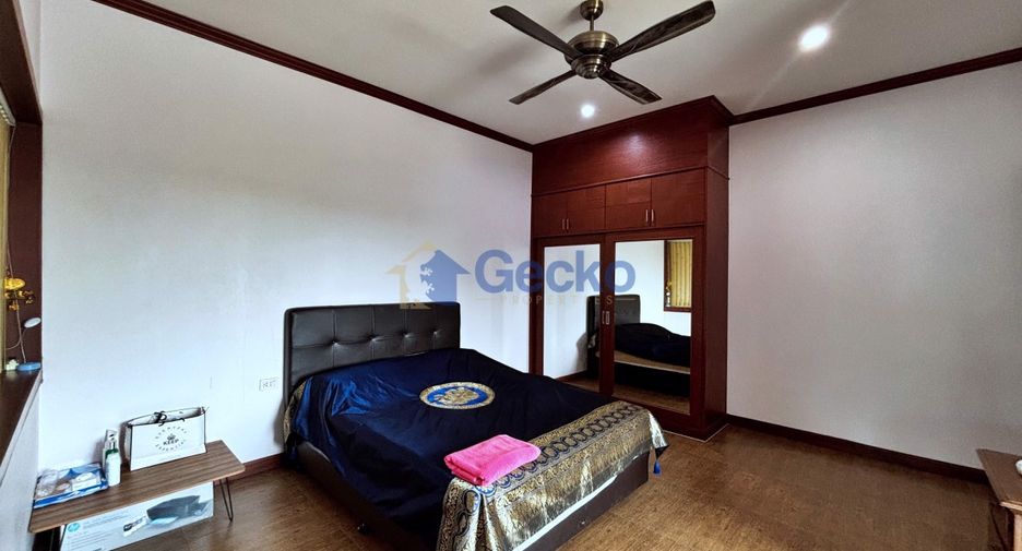 Haus zum Kauf mit 6 Zimmer in Bang Lamung, Chonburi