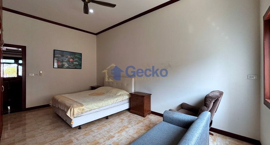 Haus zum Kauf mit 6 Zimmer in Bang Lamung, Chonburi