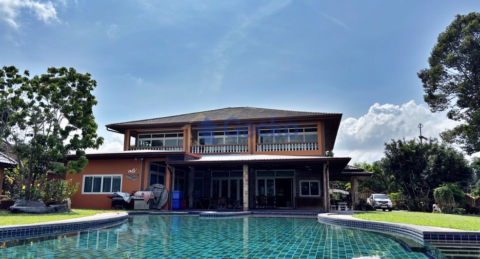 Haus zum Kauf mit 6 Zimmer in Bang Lamung, Chonburi