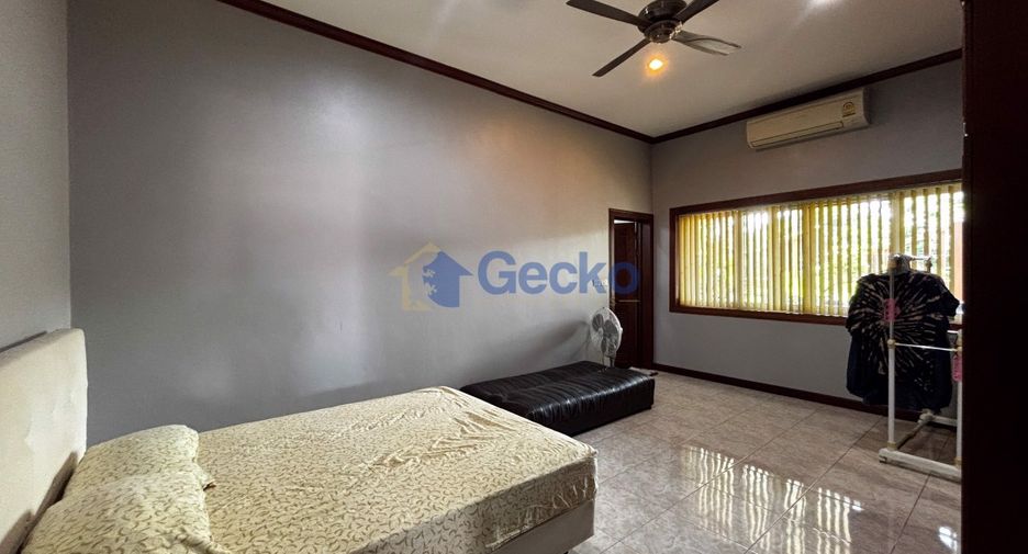 Haus zum Kauf mit 6 Zimmer in Bang Lamung, Chonburi
