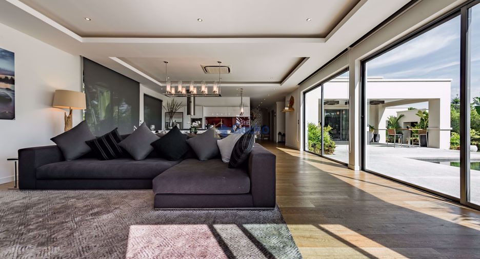 Casa en alquiler y en venta de 4 habitaciones en East Pattaya, Pattaya