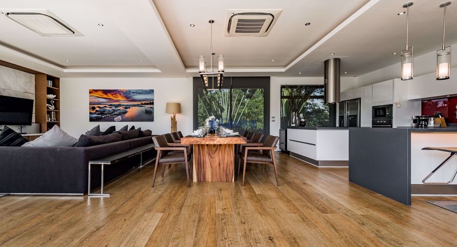 Casa en alquiler y en venta de 4 habitaciones en East Pattaya, Pattaya