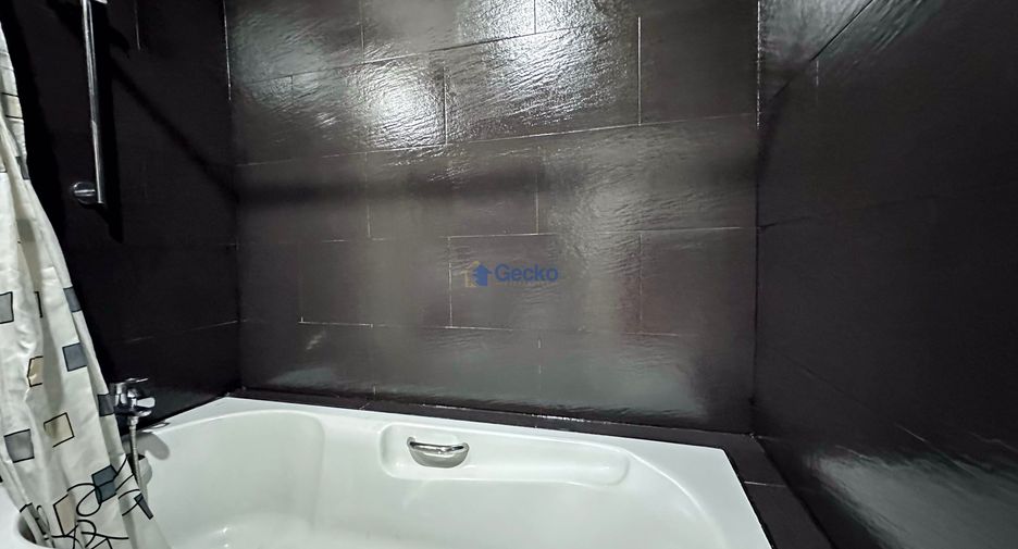 For rent and for sale 3 bedrooms house in Bang Lamung, Chonburi