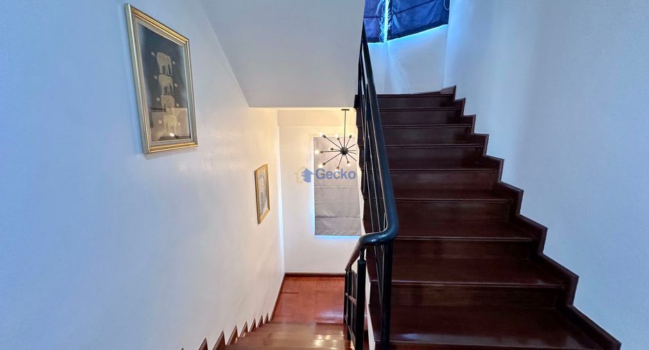 For rent and for sale 3 bedrooms house in Bang Lamung, Chonburi