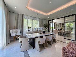 Casa en venta de 4 habitaciones en Bang Lamung, Chonburi