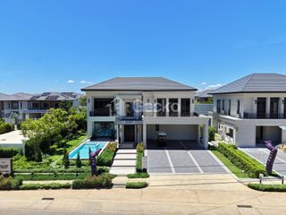 Casa en venta de 4 habitaciones en Bang Lamung, Chonburi